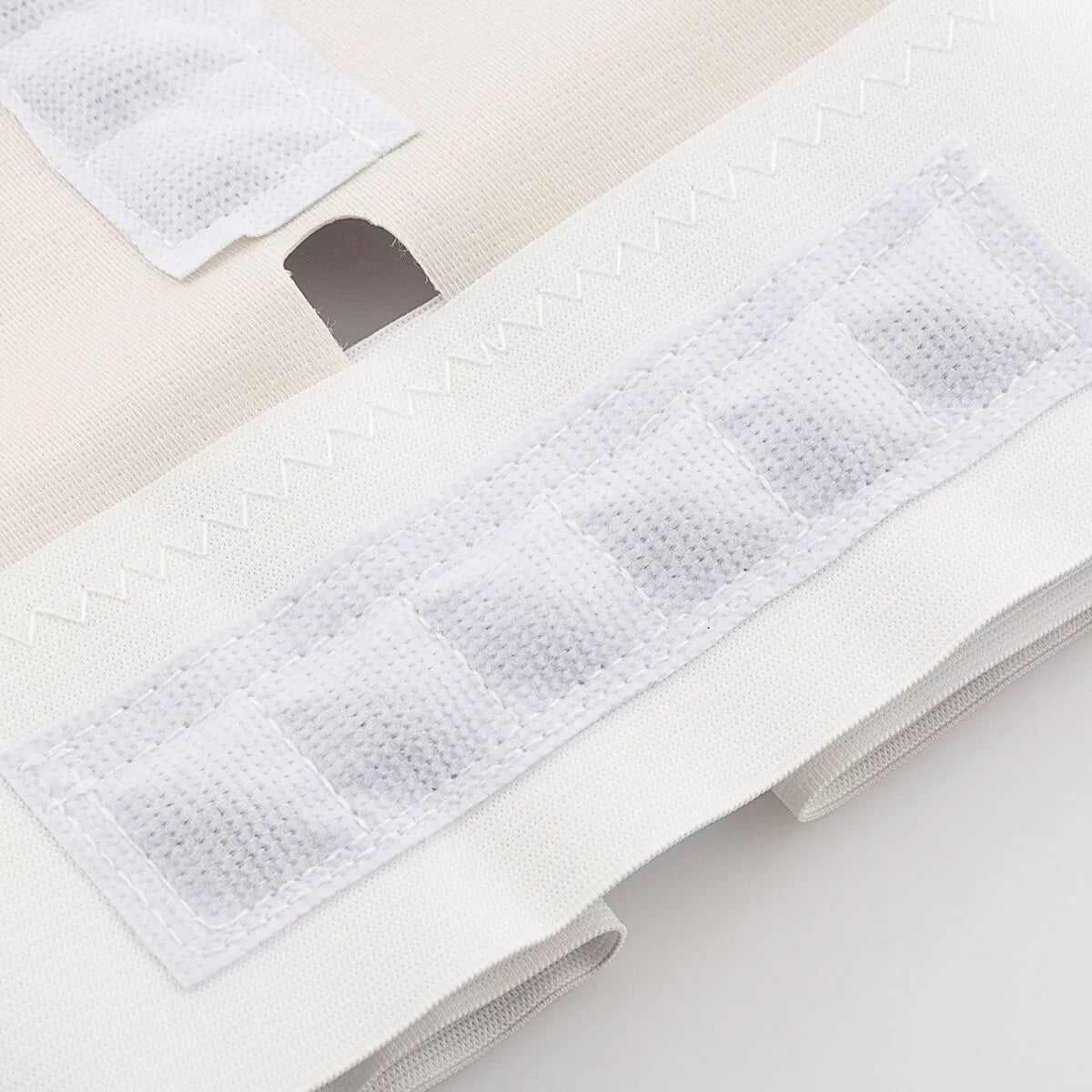 suport-corector-pentru-spate-magnetic-innovagoods_43472 (4)