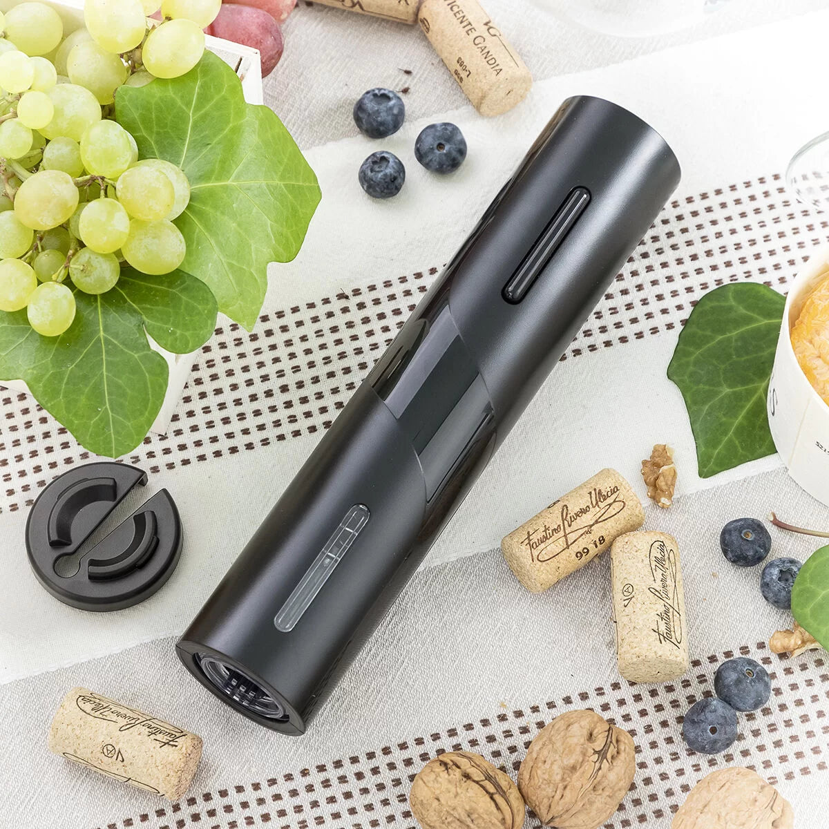 tirbuson-electric-pentru-sticle-de-vin-corkbot-innovagoods_287030 (5)