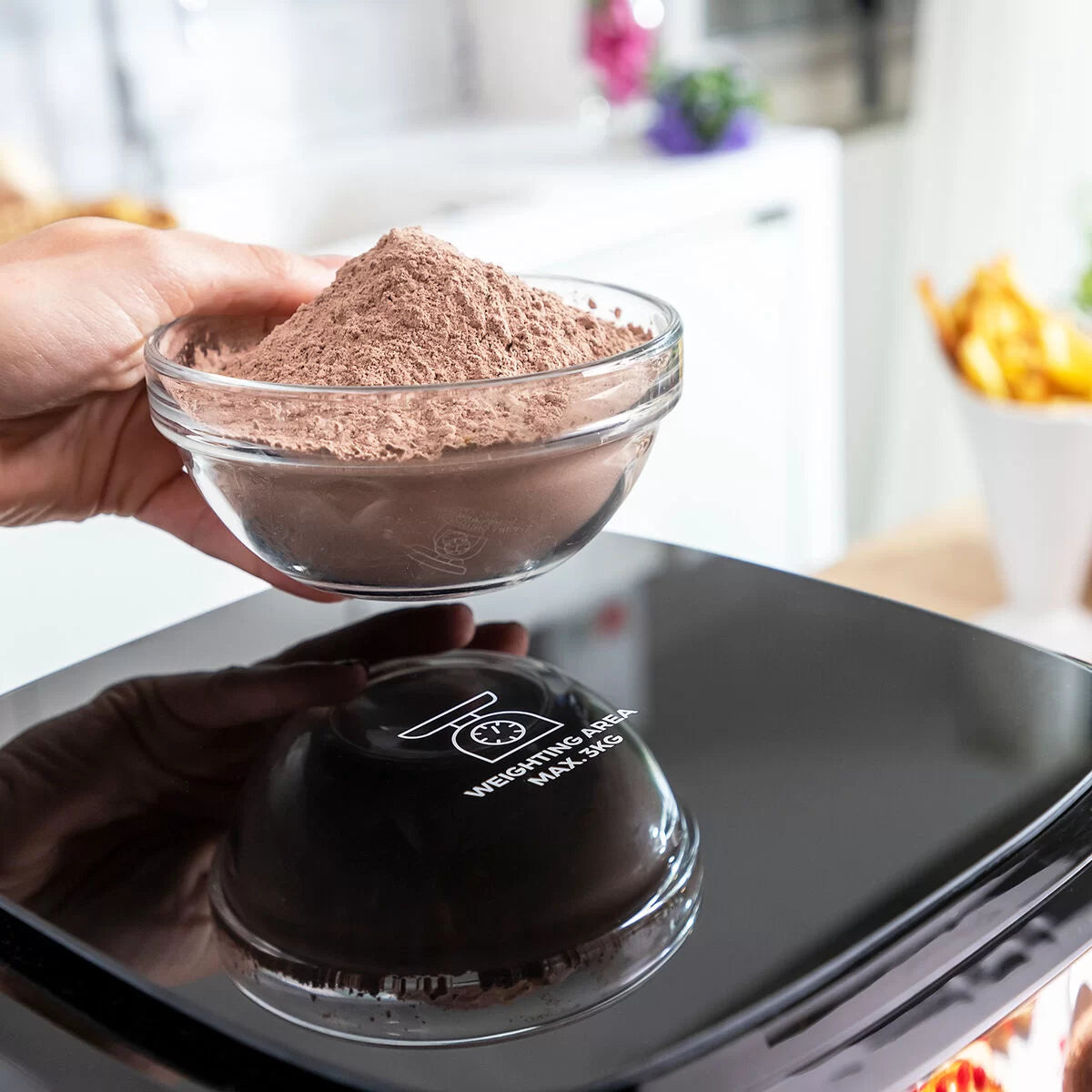 friteuza-cu-aer-cu-cantar-innovagoods-fryinn-balance-5000-negru-1500-w-5-l-otel-inoxidabil_589261 (3)