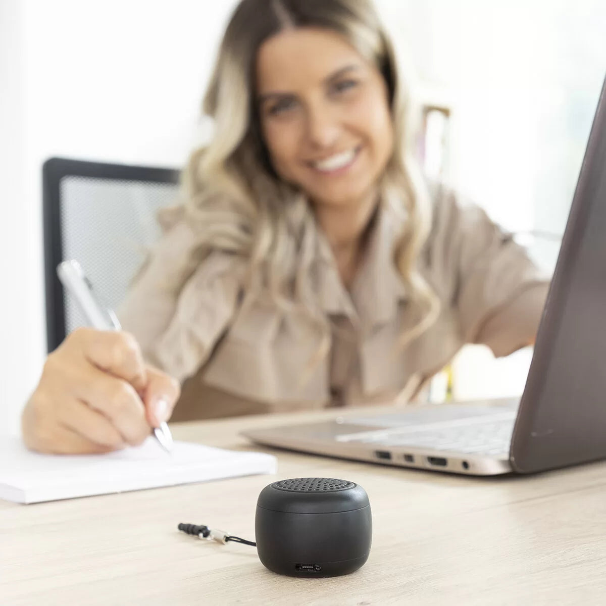 mini-difuzor-portabil-wireless-reincarcabil-miund-innovagoods_252606 (5)